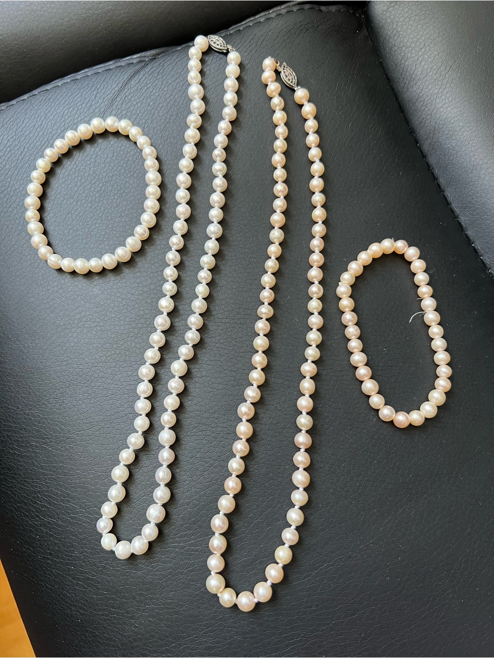 Classic Pearl Necklace and Bracelets Set in Cream - Unbranded